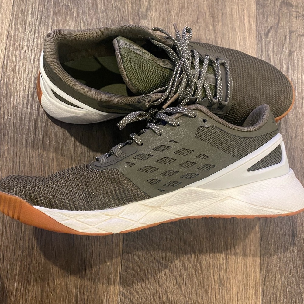 Men’s reebok sneakers